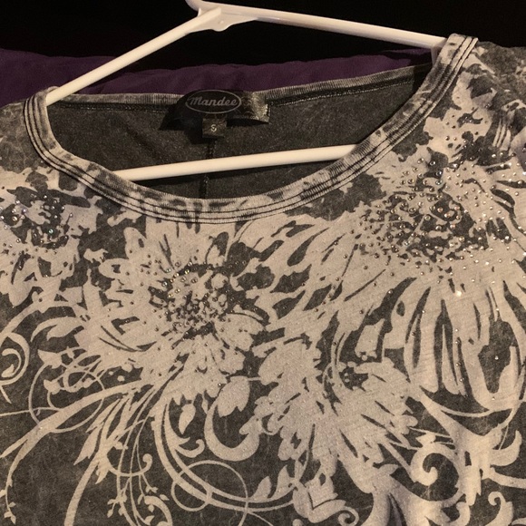 Gray mandee rhinestone top - Picture 4 of 4